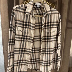 Old Navy Women’s Boyfriend fit Casual Plaid Shirt - Cream brown and Black